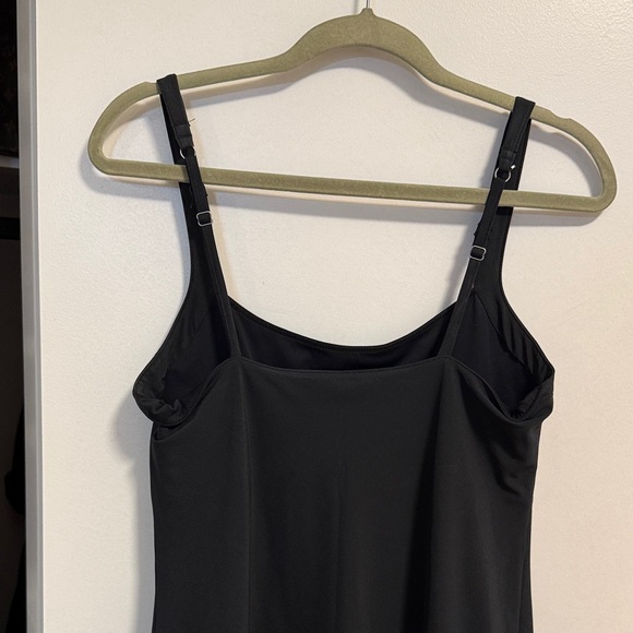 Abercrombie & Fitch Black Mini Athletic Skort Dress - Picture 3 of 4